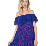 Vestido Corto Off-Shoulder de Encaje Azul Eléctrico con Fustán Fucsia - Azul
