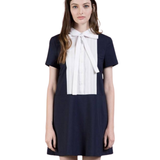 Vestido Corto Navy con Tableado en el Pecho - Azul y Blanco