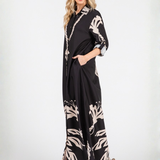 Vestido Maxi Theresa – Camisero Relajado Largo con Estampado Tropical - Negro y Beige