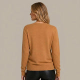 Chompa Cuello Redondo con Bordado de Flores - Camel