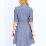 Vestido Camisero Corto de Denim Ligero con Corte en A - Azul