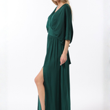 Vestido Maxi Monica – Largo Fluido con Pretina en la Cintura, Escote en V y Abertura Lateral – Verde